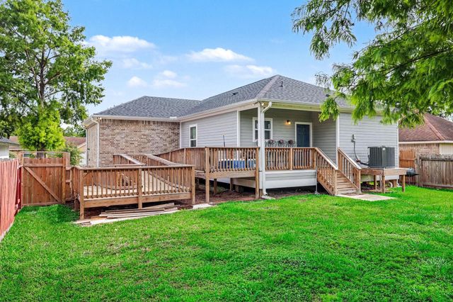 2902 Skelton Drive, Houston, TX 77067