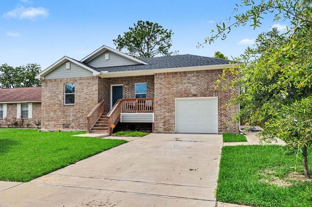 2902 Skelton Drive, Houston, TX 77067
