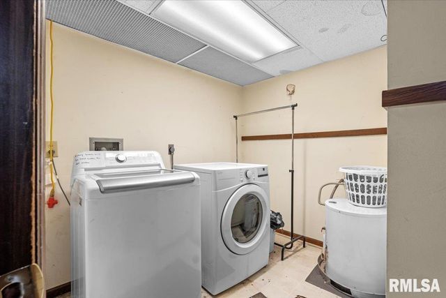 1001 S 1ST Street, Springfield, IL 62704