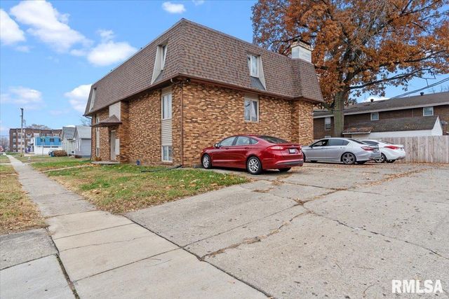 1001 S 1ST Street, Springfield, IL 62704