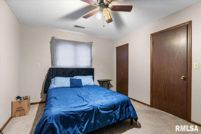 1001 S 1ST Street, Springfield, IL 62704