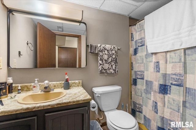 1001 S 1ST Street, Springfield, IL 62704