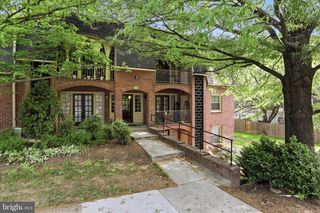 8110 COLONY POINT RD #H, Springfield, VA 22152