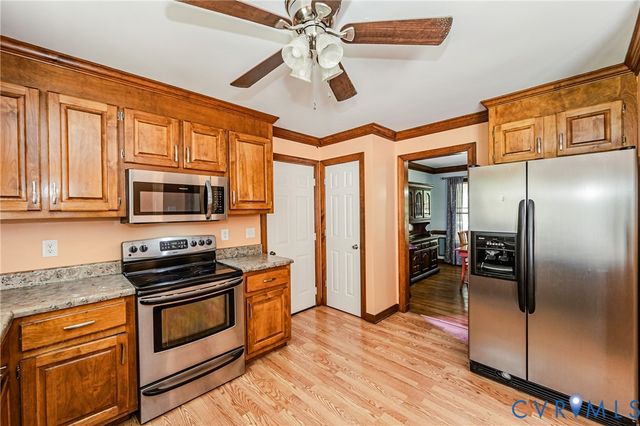 5312 Oak Leaf Ln, Prince George, VA 23875