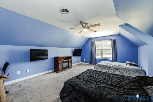 5312 Oak Leaf Ln, Prince George, VA 23875