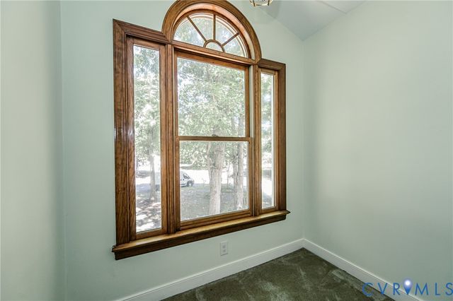 5312 Oak Leaf Ln, Prince George, VA 23875