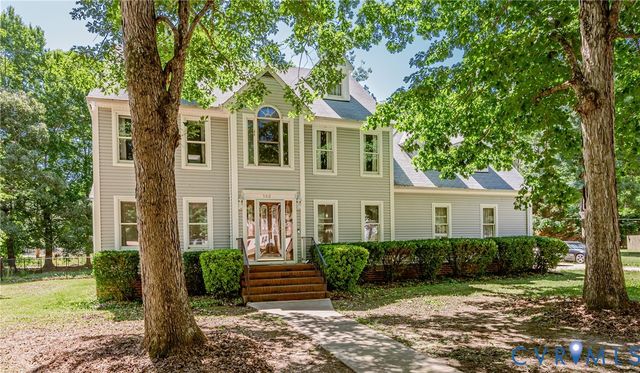 5312 Oak Leaf Ln, Prince George, VA 23875