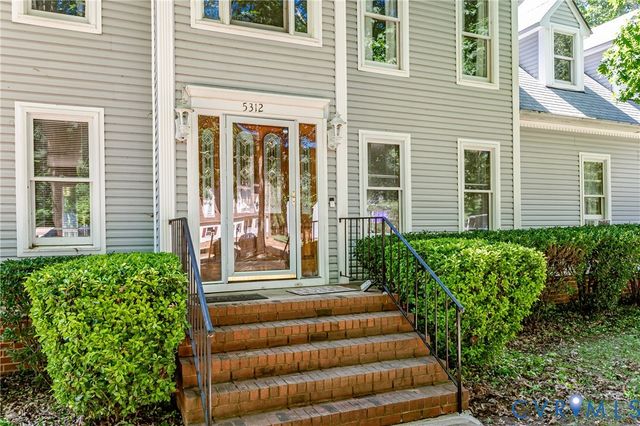 5312 Oak Leaf Ln, Prince George, VA 23875