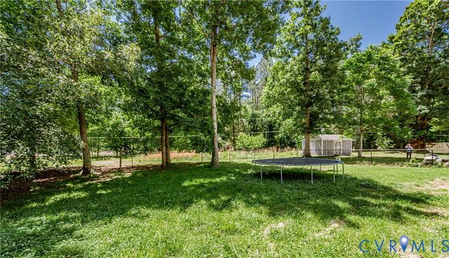 5312 Oak Leaf Ln, Prince George, VA 23875