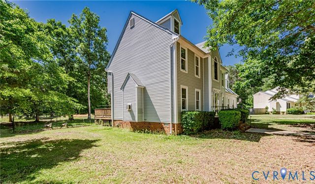 5312 Oak Leaf Ln, Prince George, VA 23875