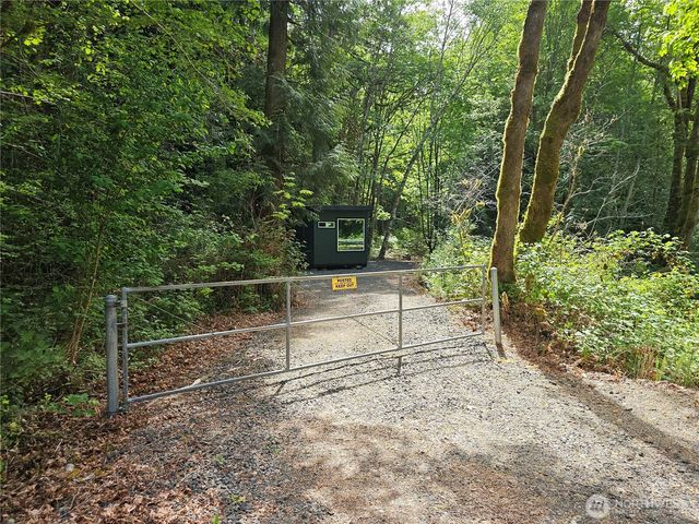 170 NE Elfendahl Pass Road, Belfair, WA 98528