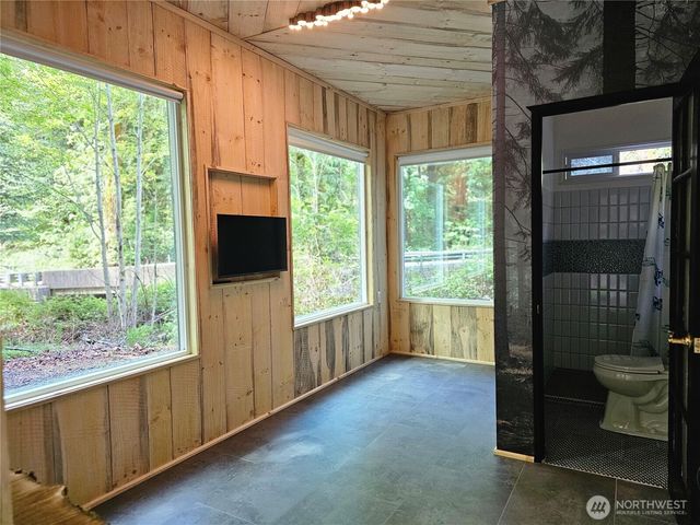 170 NE Elfendahl Pass Road, Belfair, WA 98528