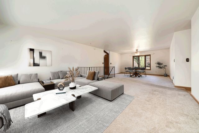 1198 Riverside Road, Belvidere, IL 61008