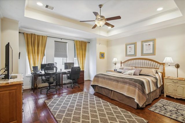 4214 Dickson Street, Houston, TX 77007