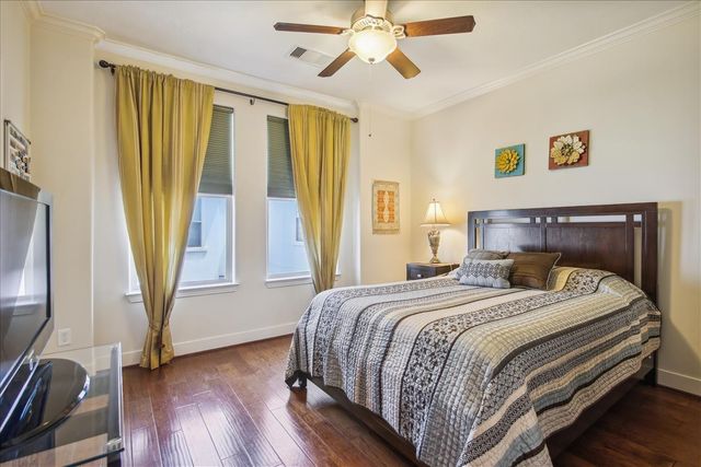 4214 Dickson Street, Houston, TX 77007