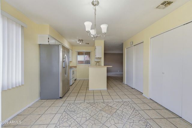 501 W YUKON Drive 4, Phoenix, AZ 85027