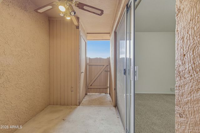 501 W YUKON Drive 4, Phoenix, AZ 85027