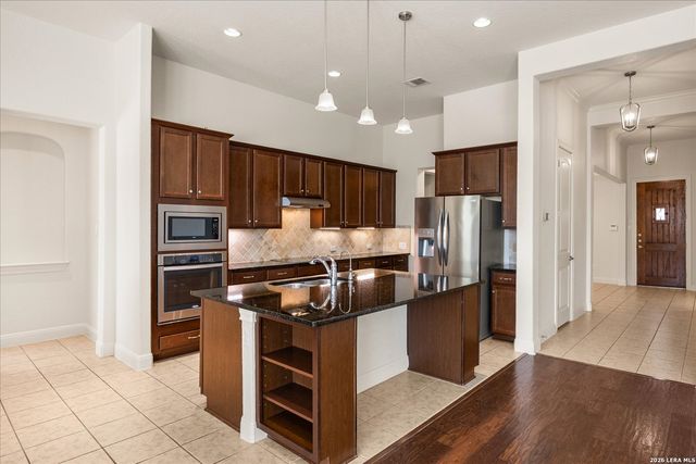 30080 CIBOLO MDW, Fair Oaks Ranch, TX 78015
