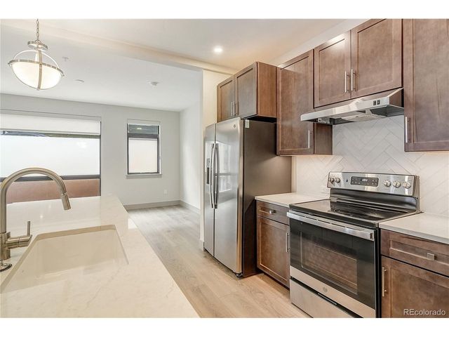 75 W 4th St 204W, Silverthorne, CO 80498