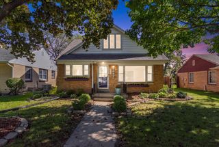 3848 N 101st STREET, Wauwatosa, WI 53222