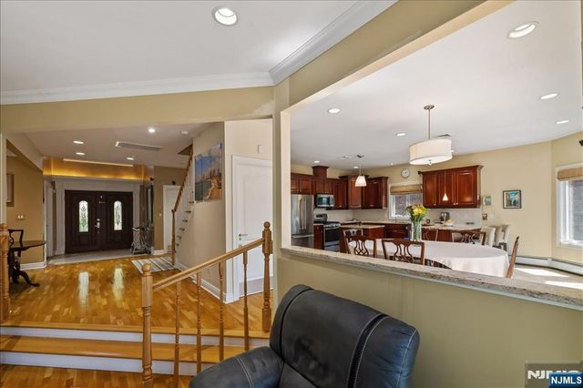 54 Van Nostrand Avenue, Englewood Cliffs, NJ 07632