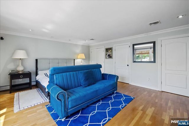 54 Van Nostrand Avenue, Englewood Cliffs, NJ 07632