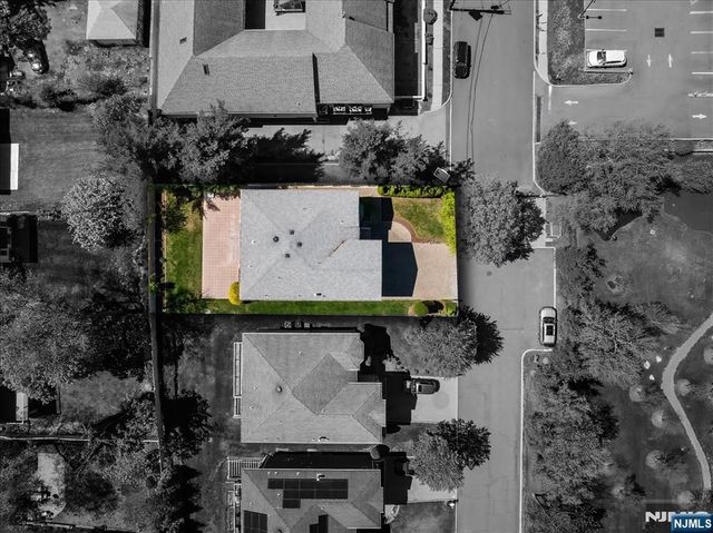 54 Van Nostrand Avenue, Englewood Cliffs, NJ 07632