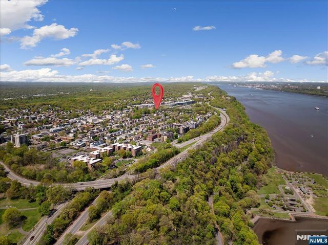 54 Van Nostrand Avenue, Englewood Cliffs, NJ 07632