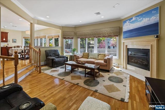 54 Van Nostrand Avenue, Englewood Cliffs, NJ 07632