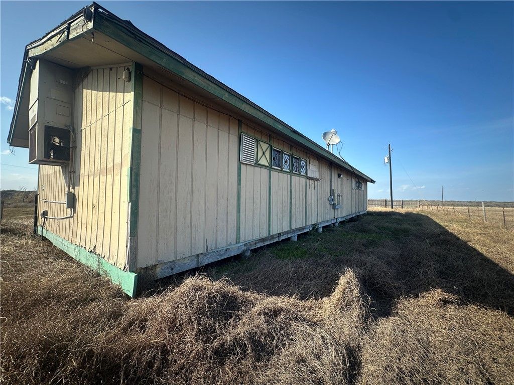 000 Fricks Road, Bayside, TX 78340 — photo 5