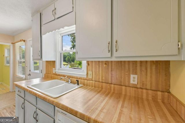 2901 Waterford Drive, Gainesville, GA 30504
