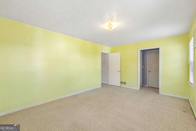 2901 Waterford Drive, Gainesville, GA 30504