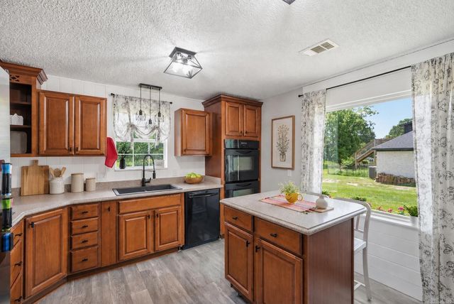 117 W Lea Circle, Bryant, AR 72022