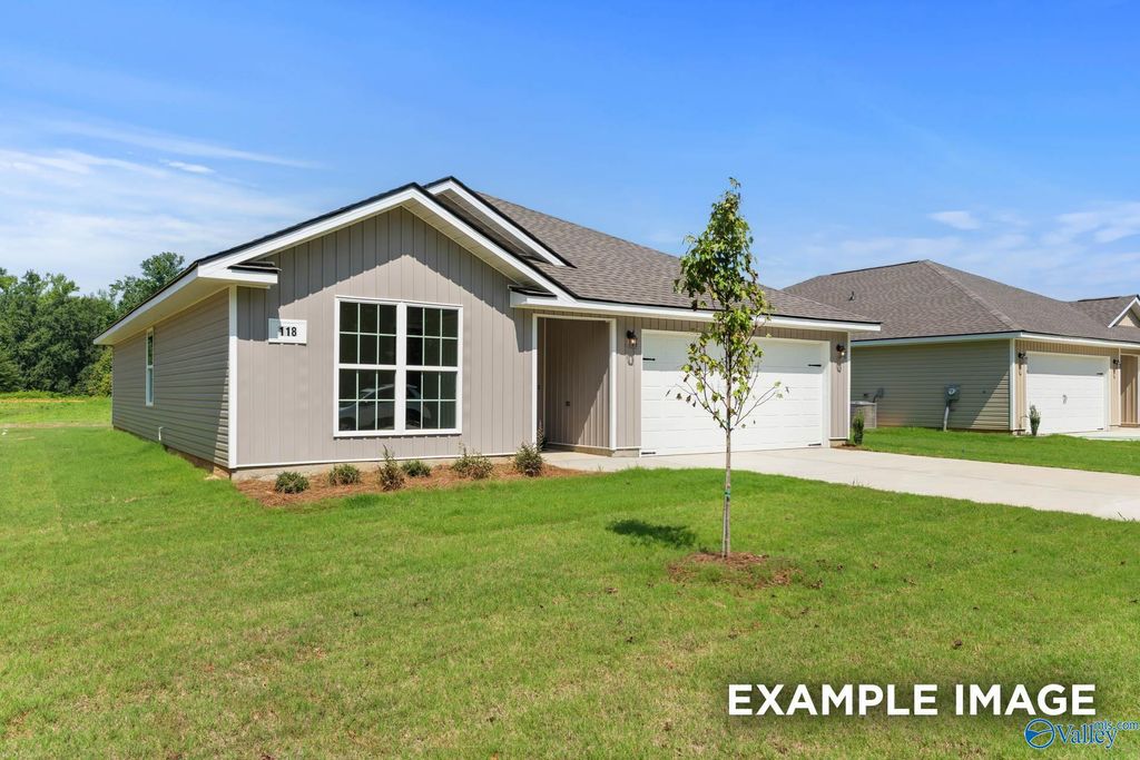 20136 Hillsborough Street, Athens, AL 35613