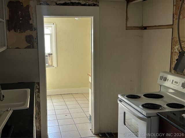 4743 E 6th Street, Tulsa, OK 74112