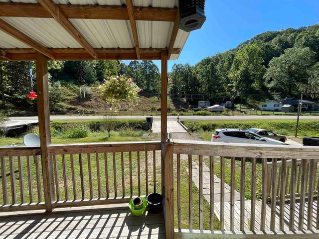 5137 Aarons Fork Road, Frame, WV 25071