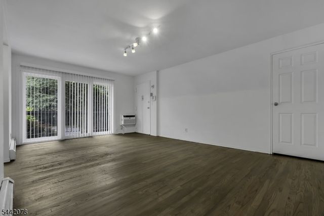 514 Andria Ave 165, Hillsborough Twp., NJ 08844