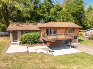 5265 Pin Oak Avenue NW, Massillon, OH 44647