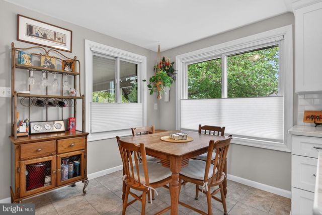 102 E THIRD AVE, Lititz, PA 17543