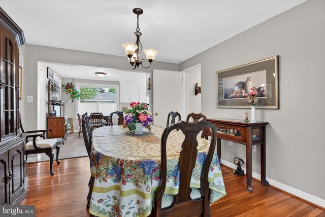 102 E THIRD AVE, Lititz, PA 17543