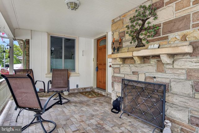 102 E THIRD AVE, Lititz, PA 17543