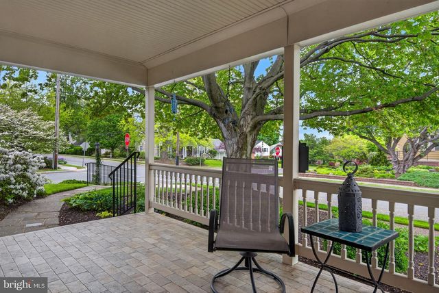 102 E THIRD AVE, Lititz, PA 17543