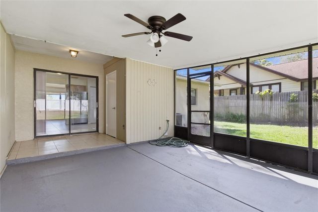 216 4TH AVENUE SW A, Largo, FL 33770