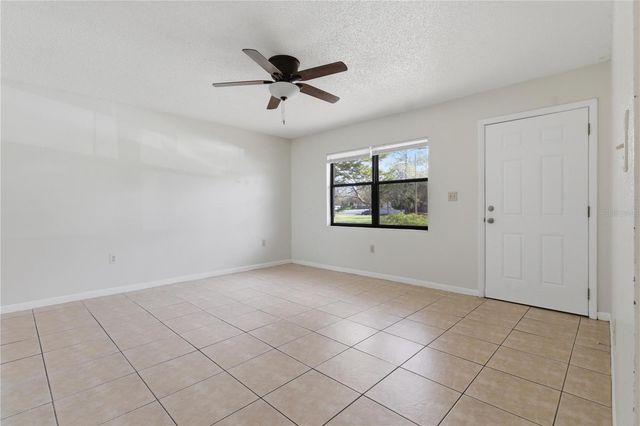 216 4TH AVENUE SW A, Largo, FL 33770