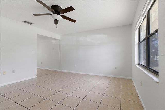 216 4TH AVENUE SW A, Largo, FL 33770