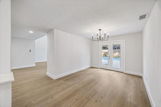 11947 Fawnview Drive, Houston, TX 77070