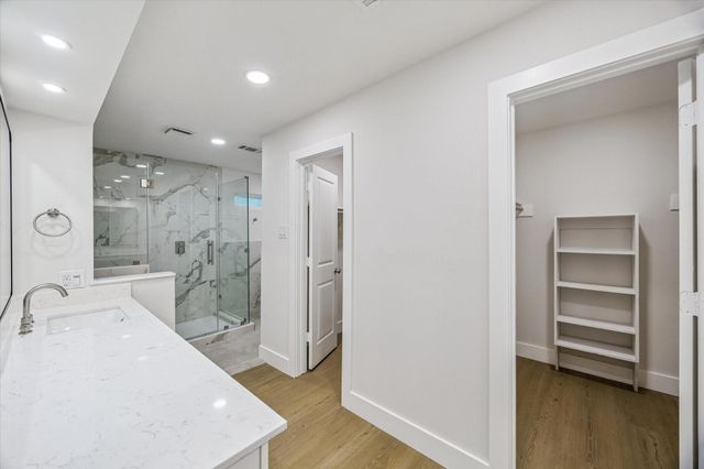11947 Fawnview Drive, Houston, TX 77070