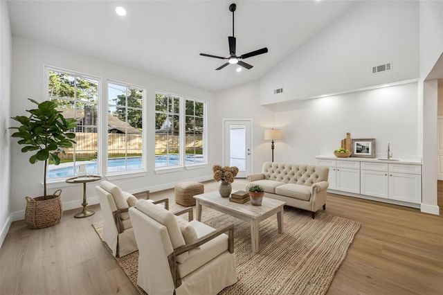 11947 Fawnview Drive, Houston, TX 77070