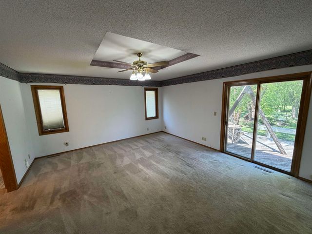 2750 N Rushwood St, Wichita, KS 67226