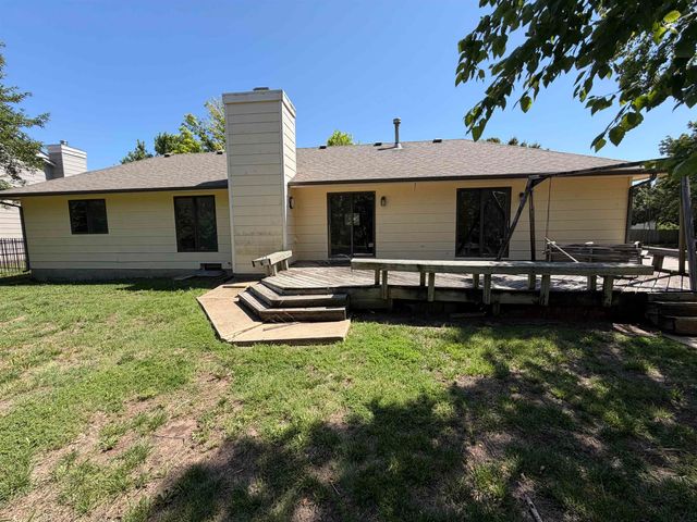 2750 N Rushwood St, Wichita, KS 67226